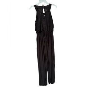 Elegant En Focus Studio shimmering black jumpsuit with sparkle size 6